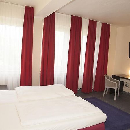 A&O Koeln Hauptbahnhof Hotell Exteriör bild